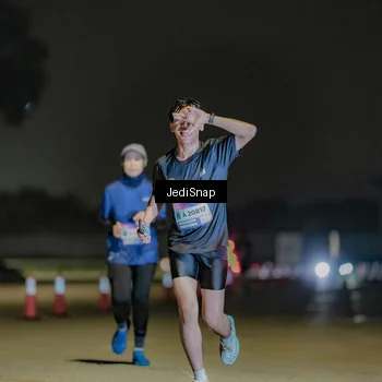 Runner Photo 7507497