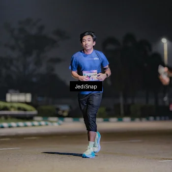 Runner Photo 7507501