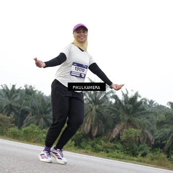 Runner Photo 7507604