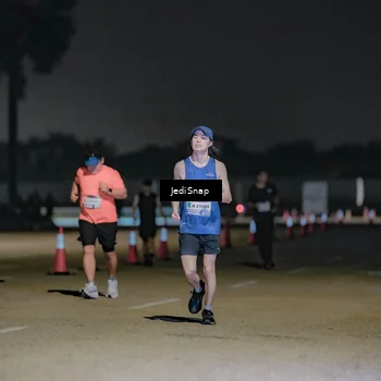 Runner Photo 7507617