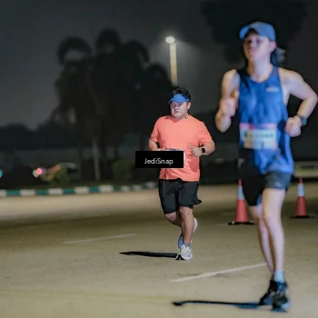 Runner Photo 7507625