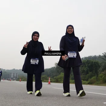 Runner Photo 7507639