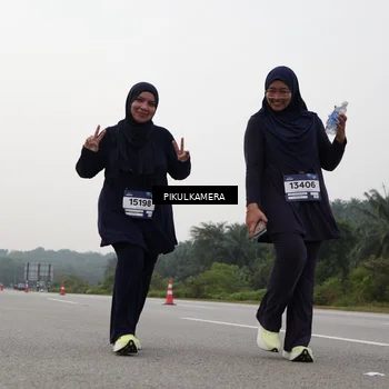 Runner Photo 7507644