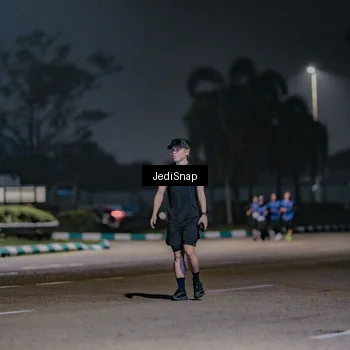Runner Photo 7507680