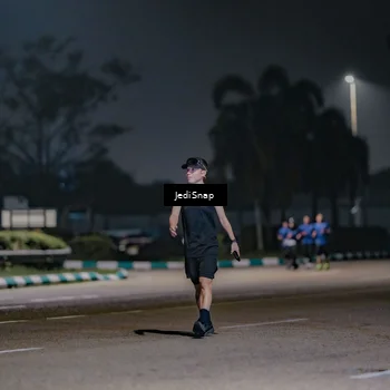 Runner Photo 7507685
