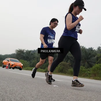 Runner Photo 7507704