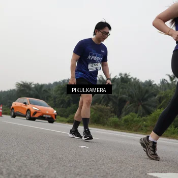 Runner Photo 7507708
