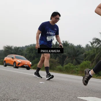 Runner Photo 7507711