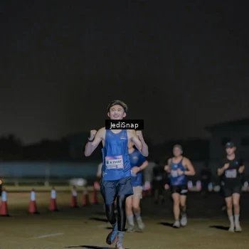 Runner Photo 7507719