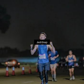 Runner Photo 7507726