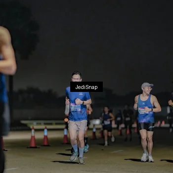 Runner Photo 7507737