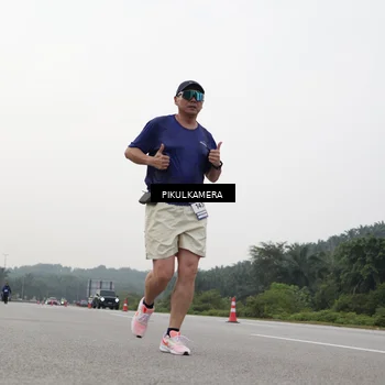 Runner Photo 7507747