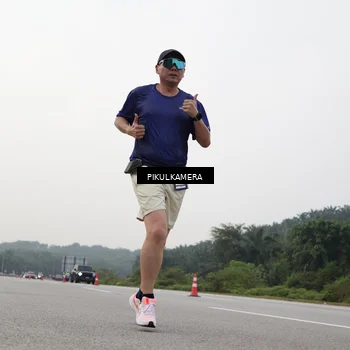 Runner Photo 7507749