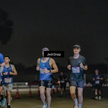 Runner Photo 7507758