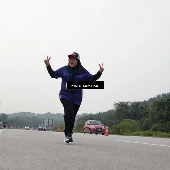 Runner Photo 7507770