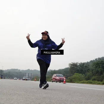 Runner Photo 7507772