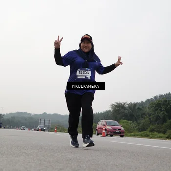 Runner Photo 7507777