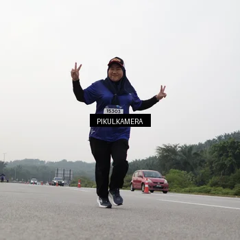 Runner Photo 7507783