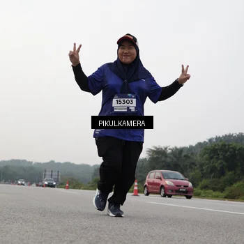 Runner Photo 7507786