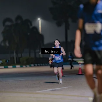 Runner Photo 7507789