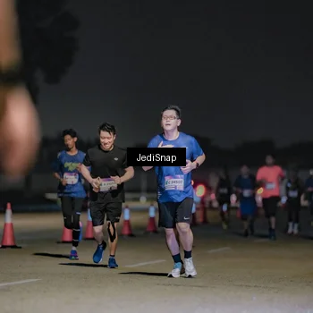 Runner Photo 7507801
