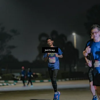 Runner Photo 7507820