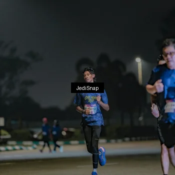 Runner Photo 7507846