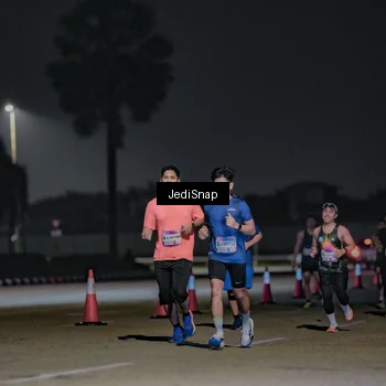 Runner Photo 7507848