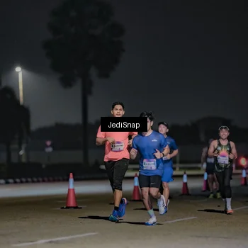 Runner Photo 7507854