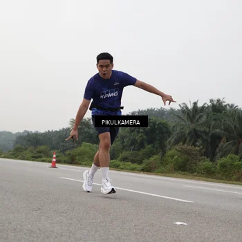 Runner Photo 7507864