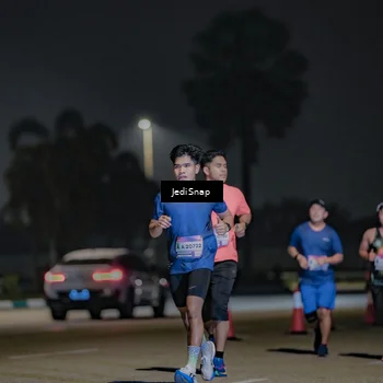 Runner Photo 7507870