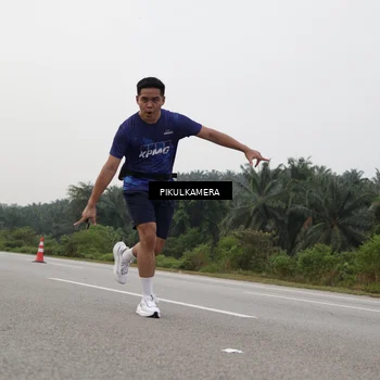 Runner Photo 7507872