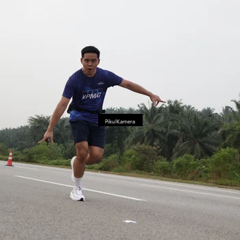 Runner Photo 7507878
