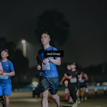 Runner Photo 7507887