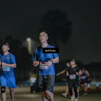 Runner Photo 7507892