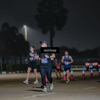 Runner Photo 7507898