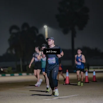 Runner Photo 7507904