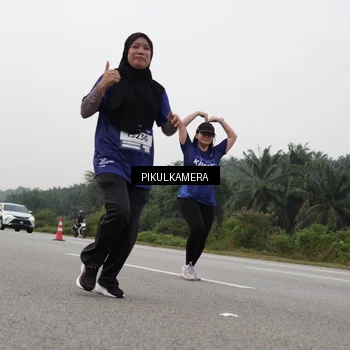 Runner Photo 7507930