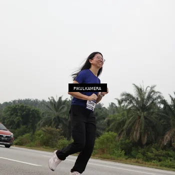 Runner Photo 7507940
