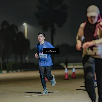 Runner Photo 7507941