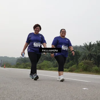 Runner Photo 7508002