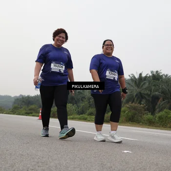 Runner Photo 7508011