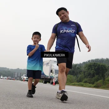 Runner Photo 7508030
