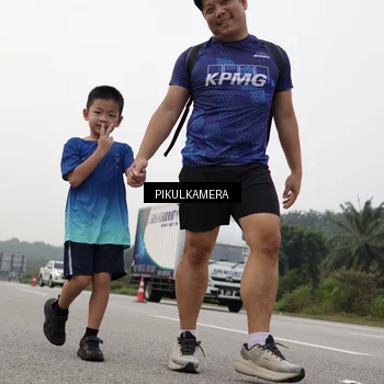 Runner Photo 7508039