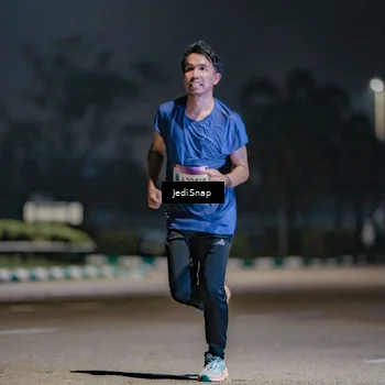 Runner Photo 7508093