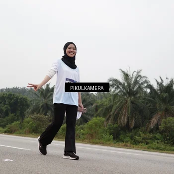 Runner Photo 7508103