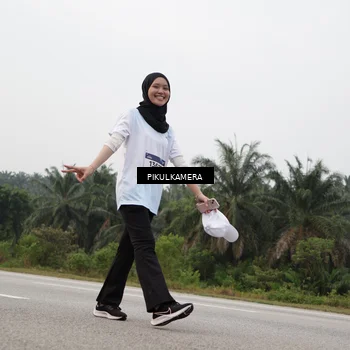 Runner Photo 7508111