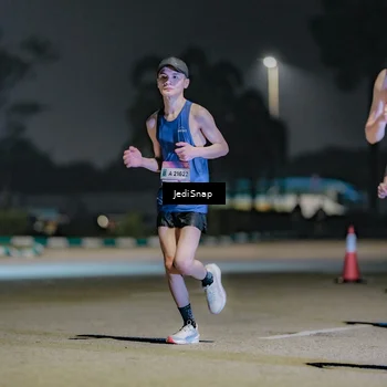 Runner Photo 7508112