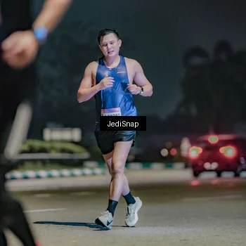 Runner Photo 7508132