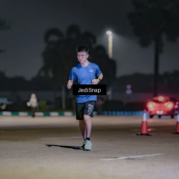Runner Photo 7508139